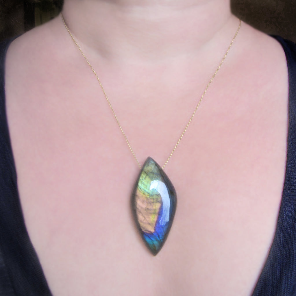 large rainbow labradorite pointed drop pendant solid 14k gold necklace