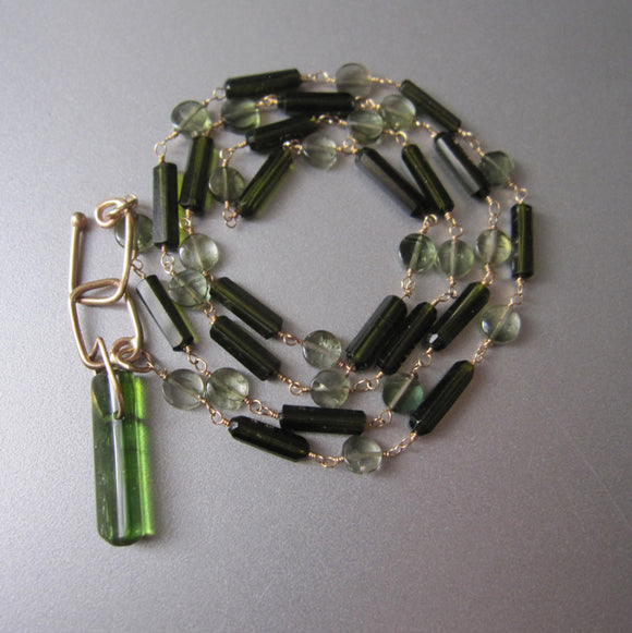 green tourmaline cyrstal beaded necklace solid 14k gold