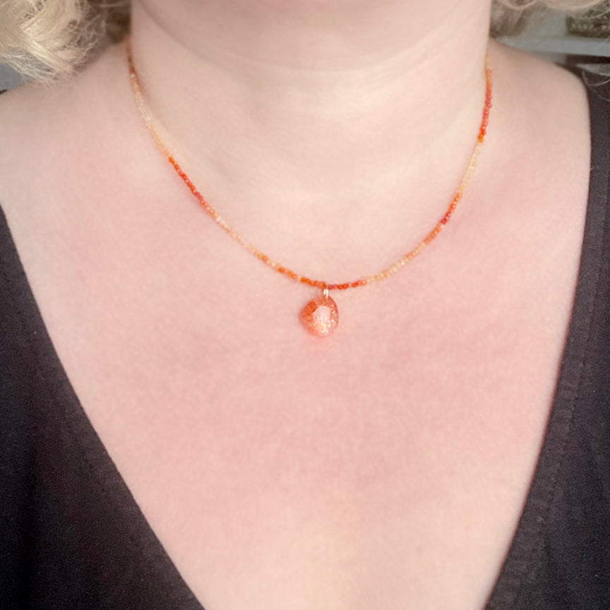 fire opal seed bead necklace with sunstone pendant and solid gold clasp4