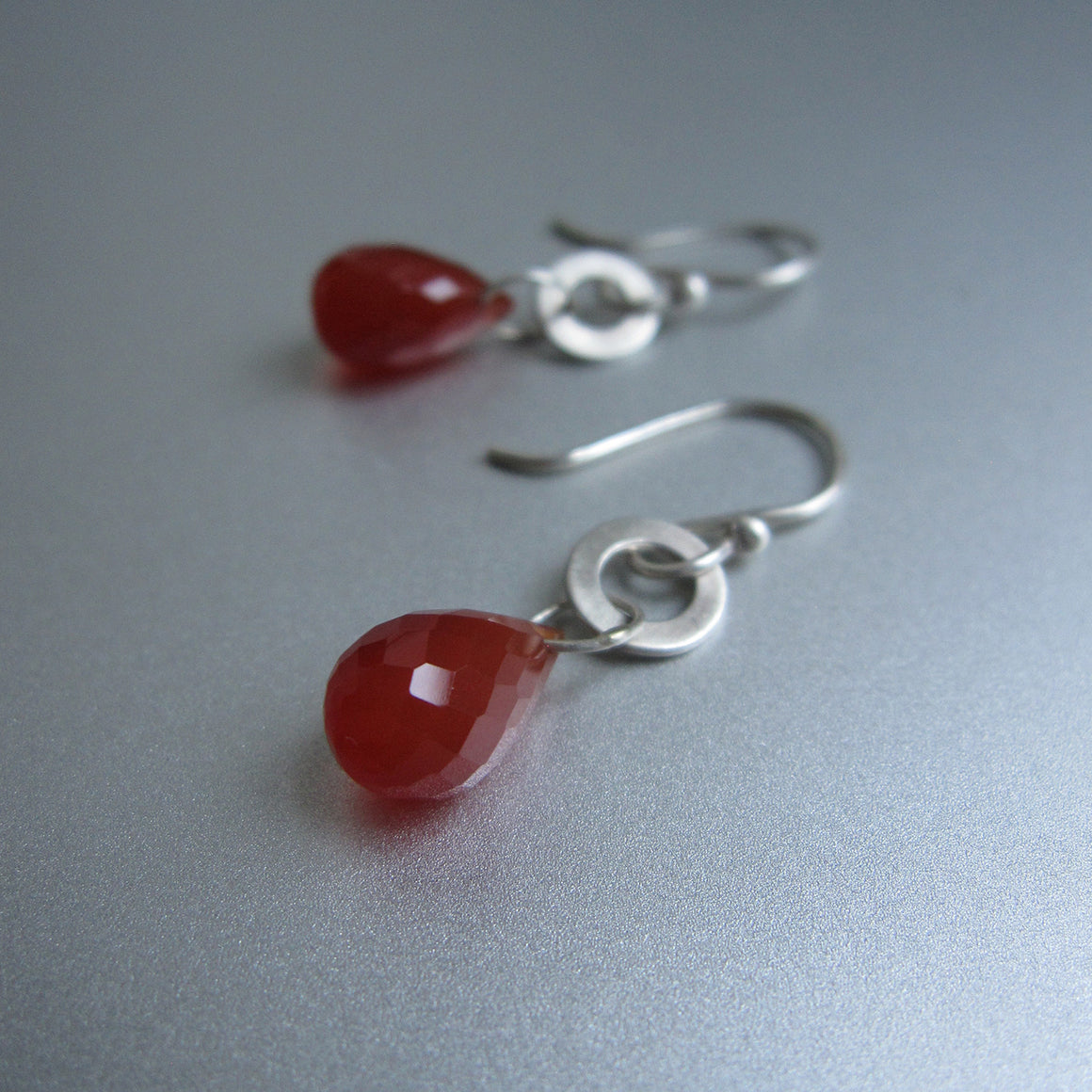 faceted carnelian drops hammered link sterling silver earrings