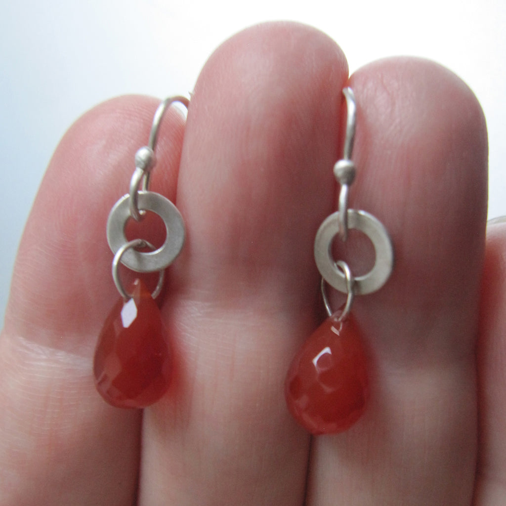 faceted carnelian drops hammered link sterling silver earrings2