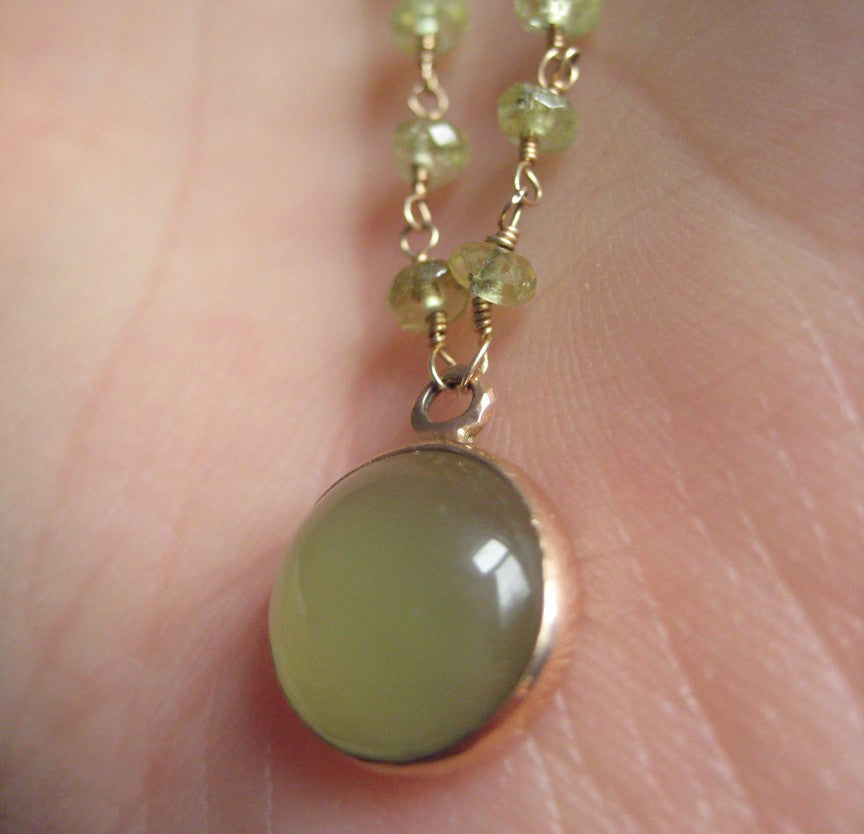 green garnet wire-wrapped bead chain with serpentine cabochon pendant. Solid 14k rose gold necklace3