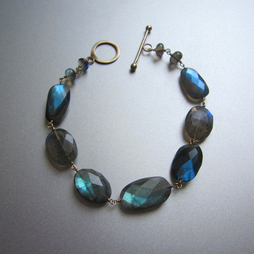 blue green labradorite solid 14k gold toggle bracelet3